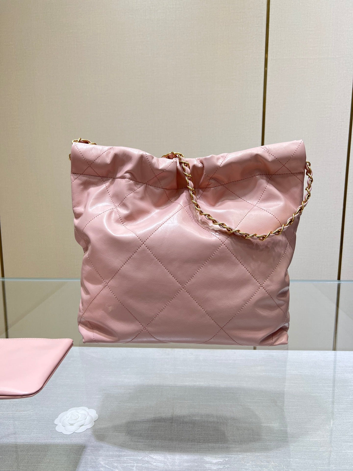 CHANEL HOBO BAG 22 PINK LAMBSKIN GOLD HARDWARE