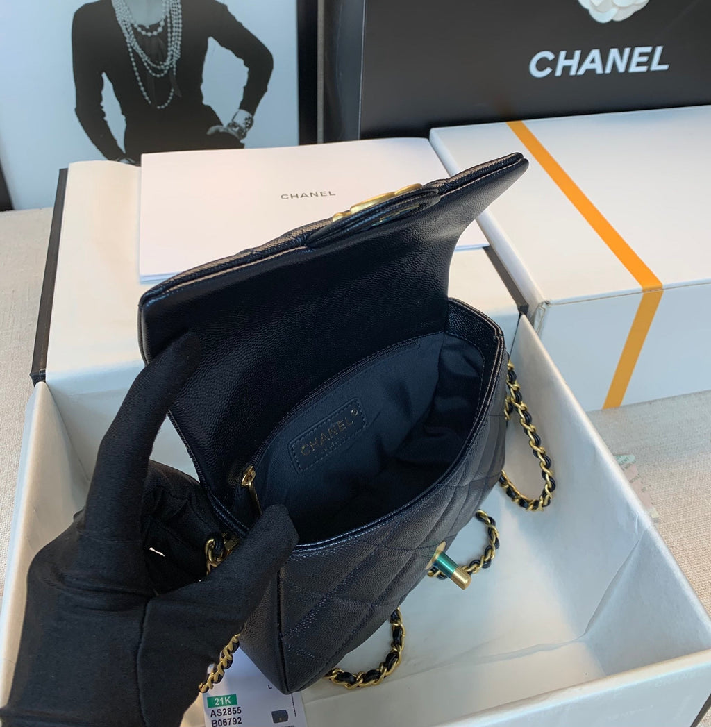 CHANEL 25S CLASSIC FLAP 19 CM IN BLACK CAVIAR LEATHER WITH GOLD HARDWARE