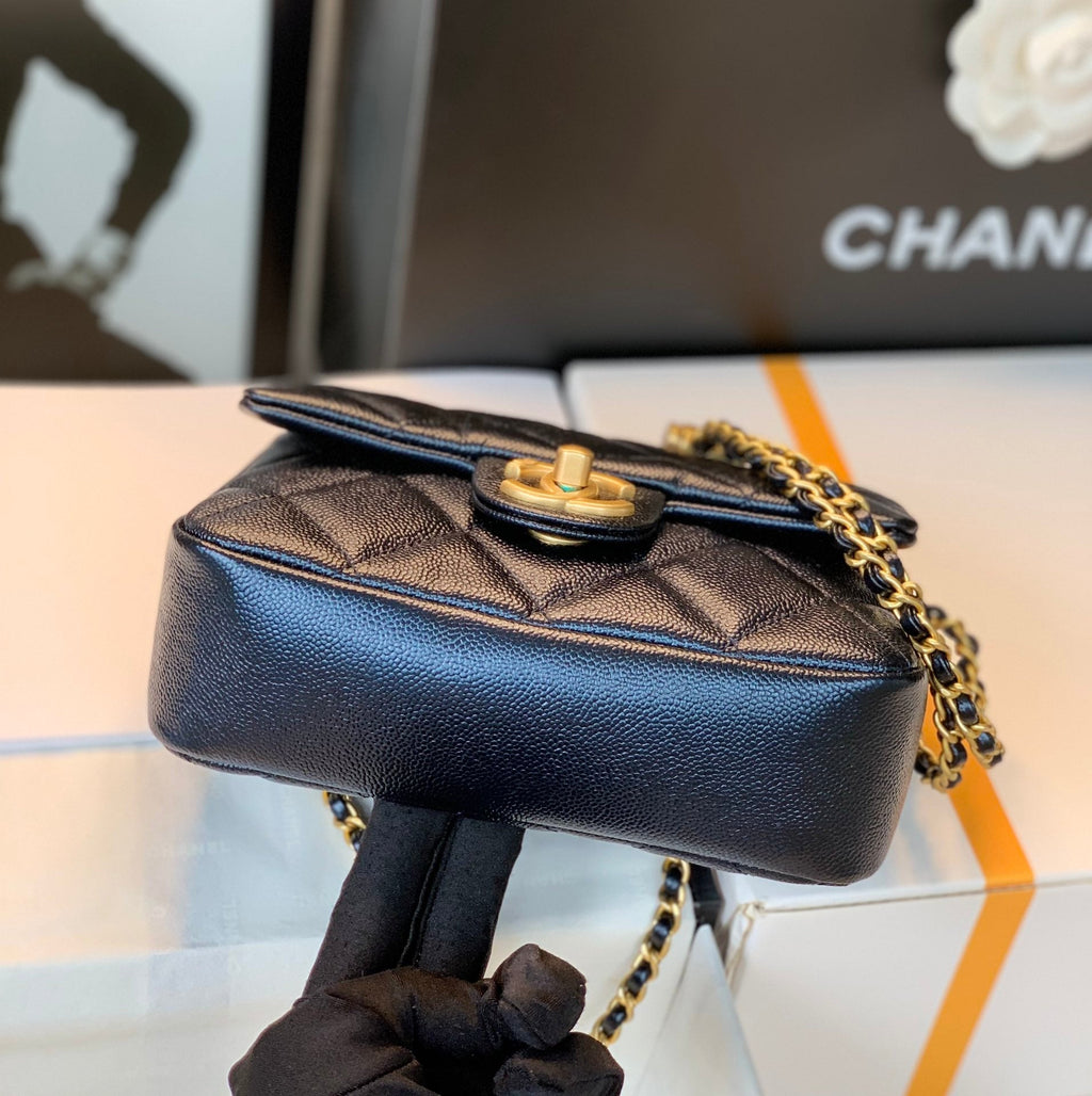 CHANEL 25S CLASSIC FLAP 19 CM IN BLACK CAVIAR LEATHER WITH GOLD HARDWARE