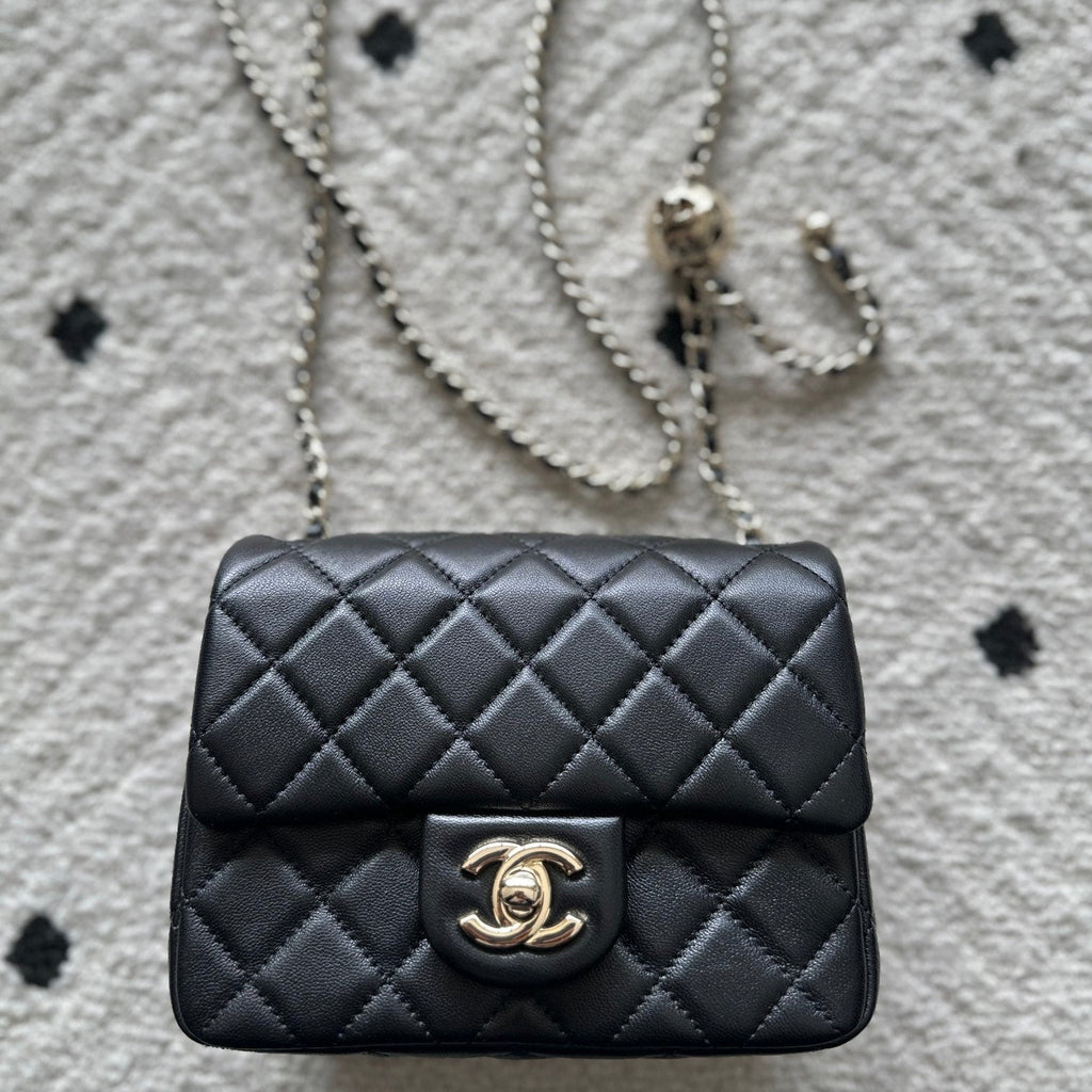 CHANEL 25S CLASSIC FLAP BAG MINI 18 IN BLACK LAMBSKIN WITH GOLD HARDWARE