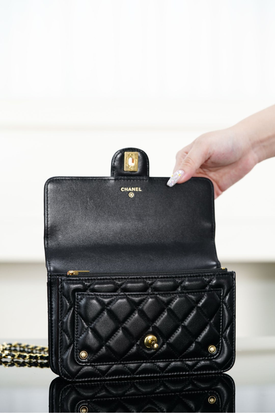 CHANEL 25S TOP HANDLE FLAP 19 CM IN BLACK LAMBSKIN WITH GOLD HARDWARE