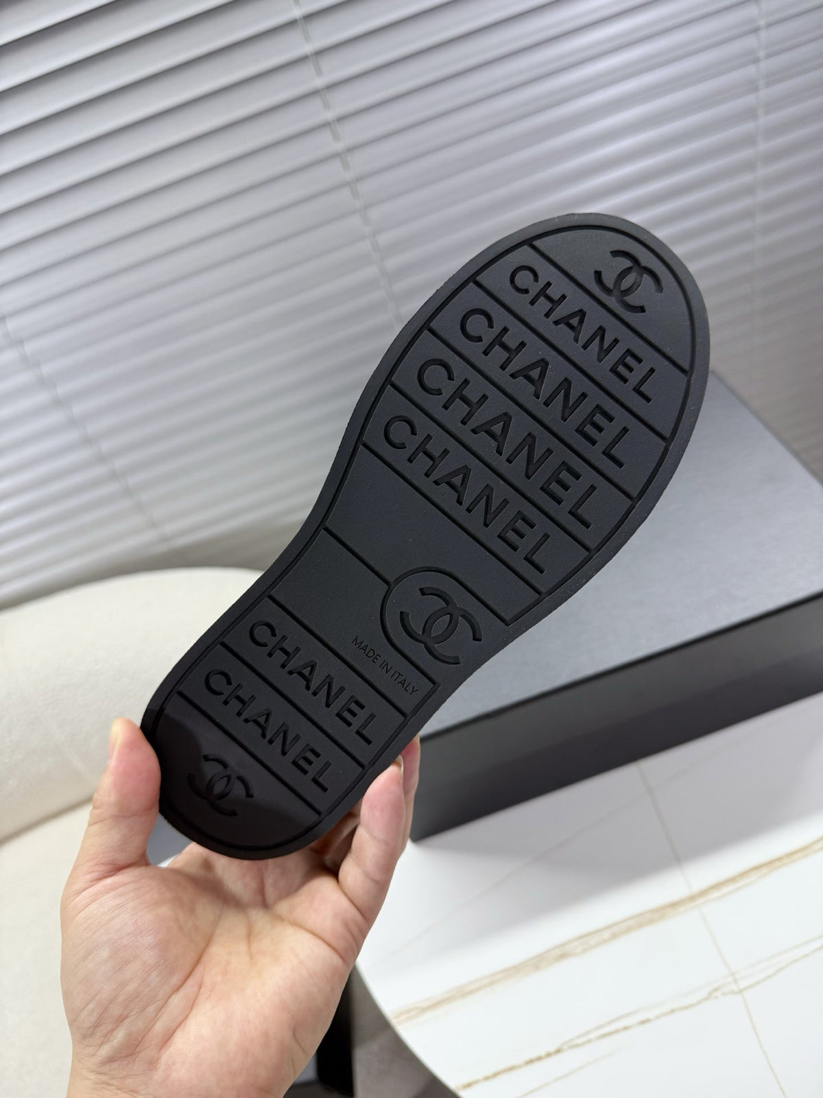 CHANEL 25S TRAINERS BLACK FULL 35MM IN CALFSKIN