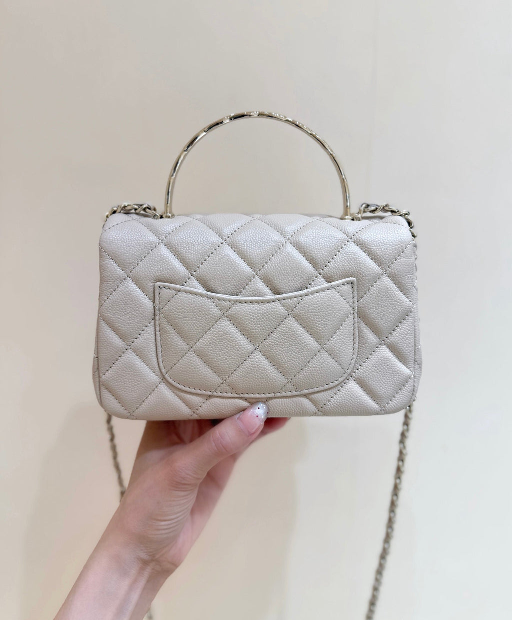 CHANEL 25S COCO CRUSH HANDLE 18 IN NUDE CALFSKIN GOLD HARDWARE