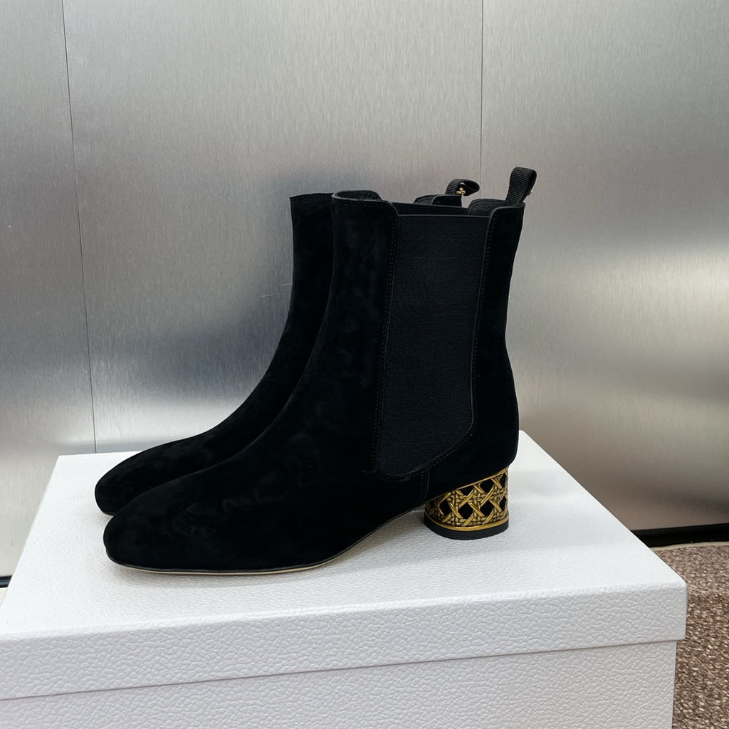 DIOR 25S ANKLE BOOT IN BLACK SUEDE